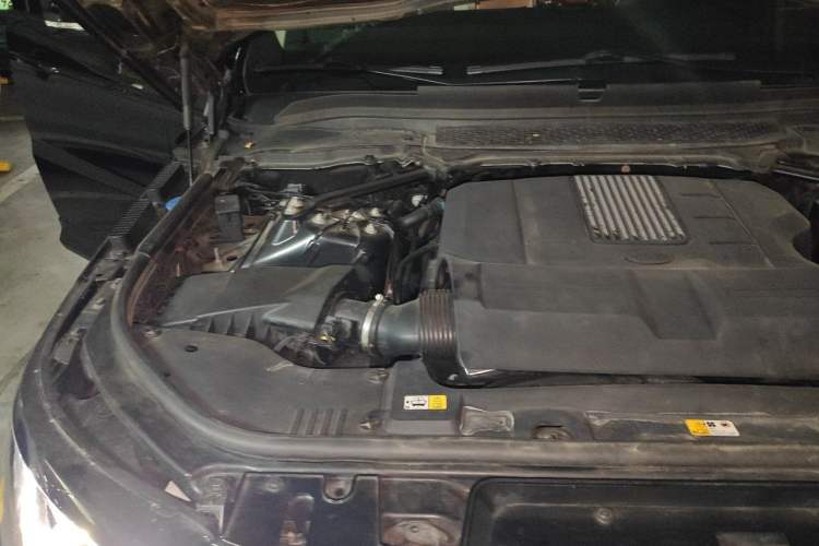 Used Land Rover Range Sport 2016 3.0 SC V6 HSE DYNAMIC Engine Bay Right