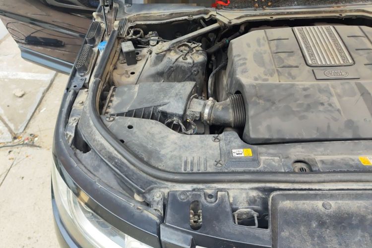 Used Land Rover Range Sport 2016 3.0 SC V6 SE Engine Bay Right