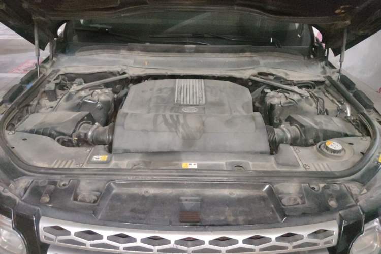 Used Land Rover Range Sport 2016 3.0 SC V6 HSE Engine Bay