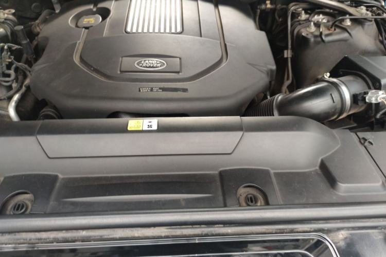 Used Land Rover Range Sport  Engine Bay