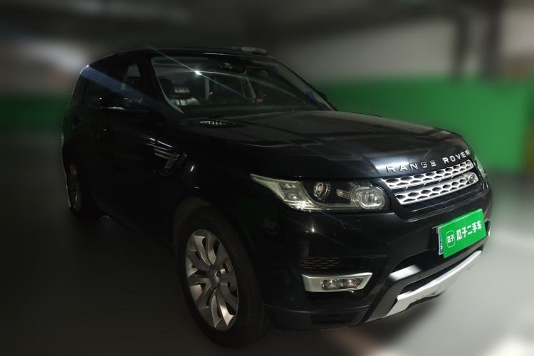Used Land Rover Range Sport 2016 3.0 SC V6 HSE Front Right 45 Deg