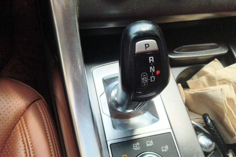 Used Land Rover Range Sport  Gear Lever