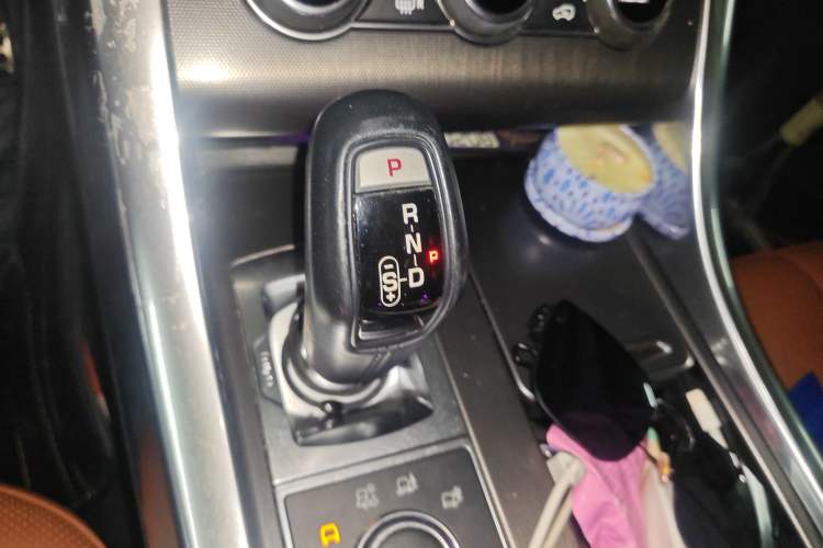 Used Land Rover Range Sport 2016 3.0 SC V6 HSE DYNAMIC Gear Lever