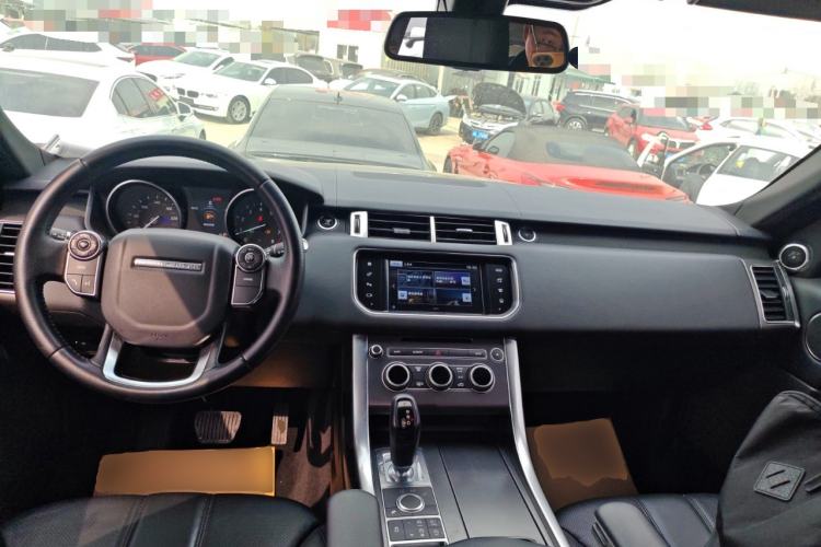 Used Land Rover Range Sport 2016 3.0 SC V6 SE Interior 2