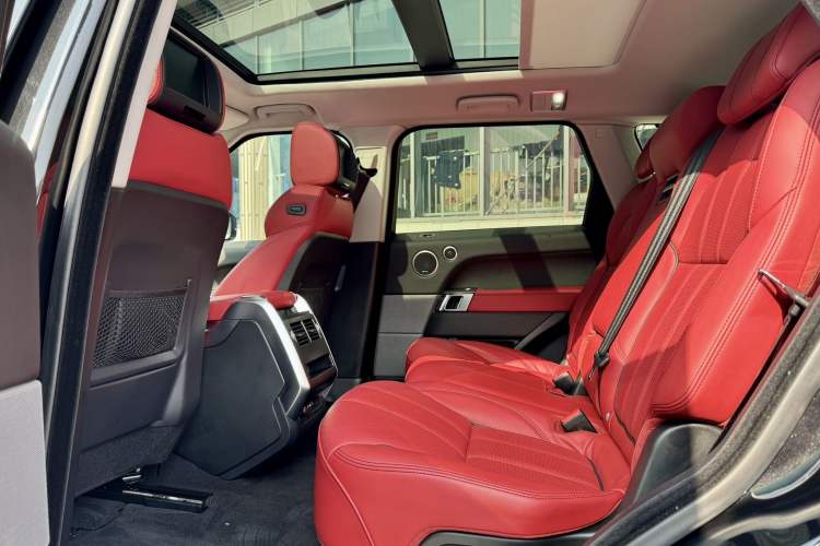 Used Land Rover Range Sport 2016 3.0 SC V6 HSE DYNAMIC Interior 7