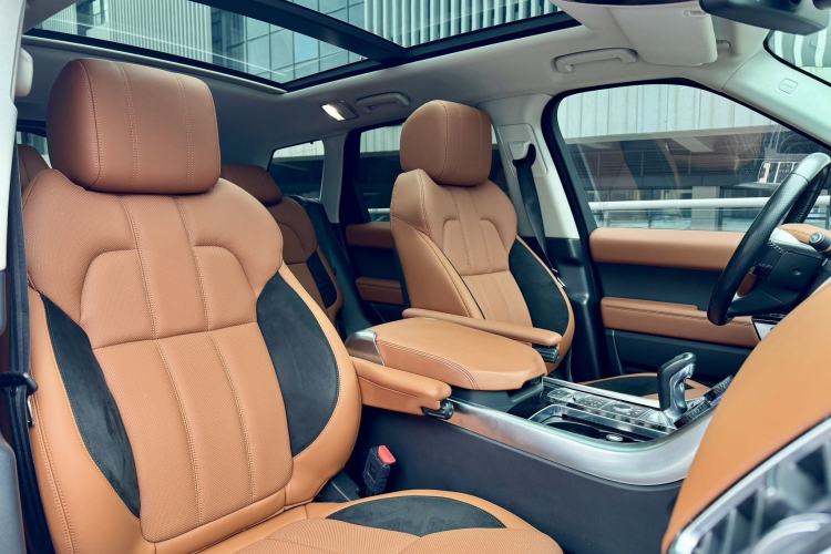 Used Land Rover Range Sport 2016 3.0 SC V6 HSE Interior 8