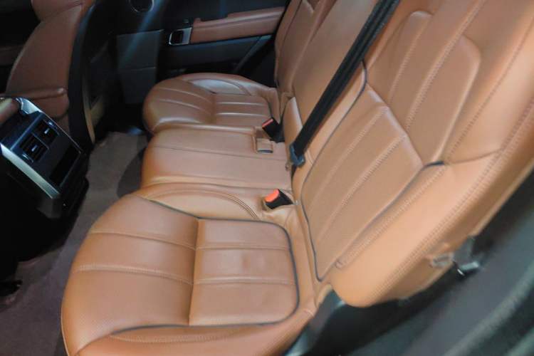 Used Land Rover Range Sport 2016 3.0 SC V6 HSE DYNAMIC Left Rear Seat
