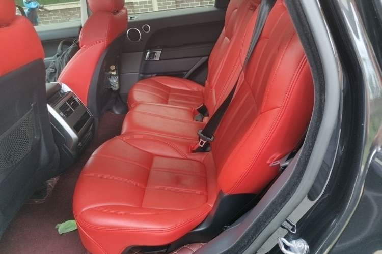 Used Land Rover Range Sport 2016 3.0 V6 Low-Power Version U.S. Specification Left Rear Seat