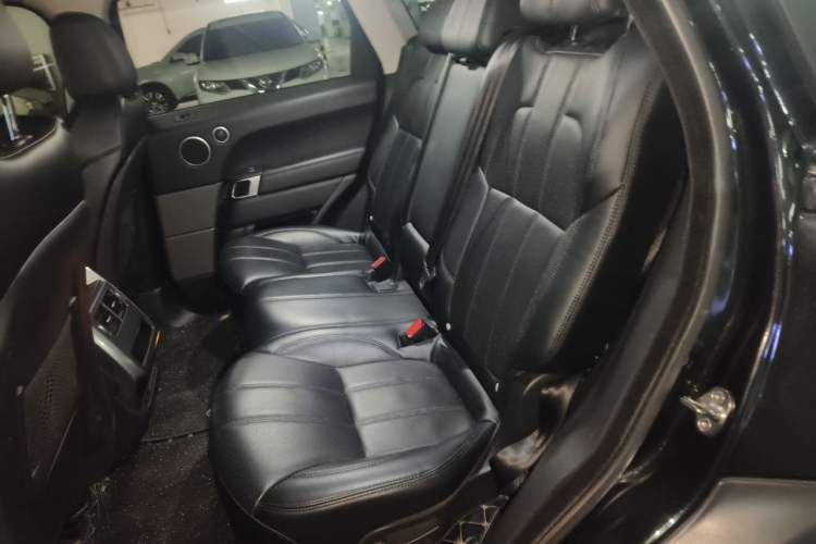 Used Land Rover Range Sport 2016 3.0 SDV6 HSE Left Rear Seat