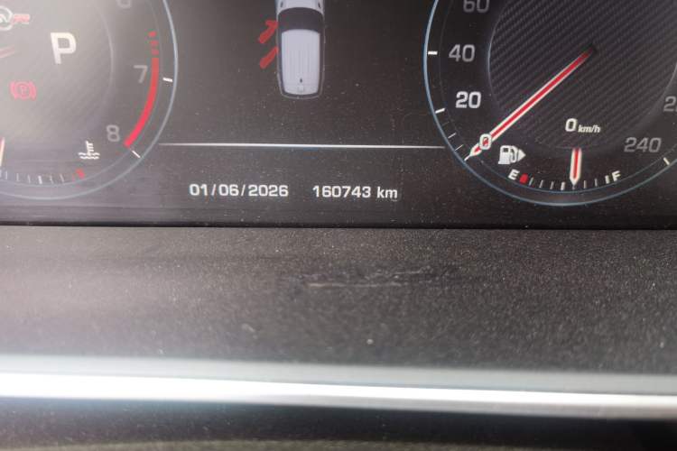 Used Land Rover Range Sport 2016 3.0 SC V6 HSE DYNAMIC Odometer Close Up