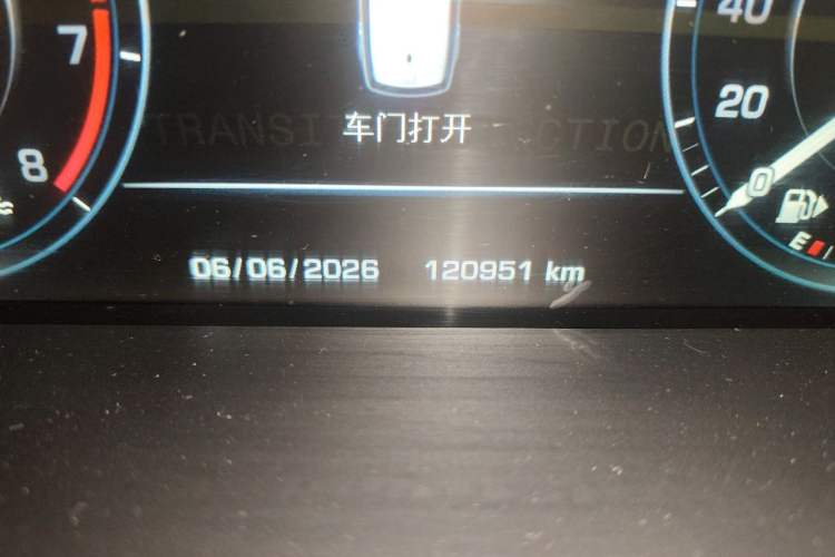 Used Land Rover Range Sport 2016 3.0 SC V6 HSE Odometer Close Up