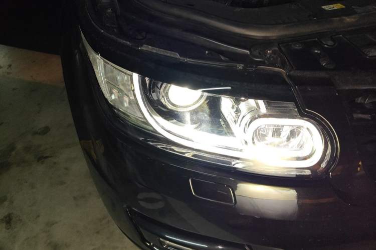 Used Land Rover Range Sport 2016 3.0 SC V6 HSE DYNAMIC Right Front Headlight