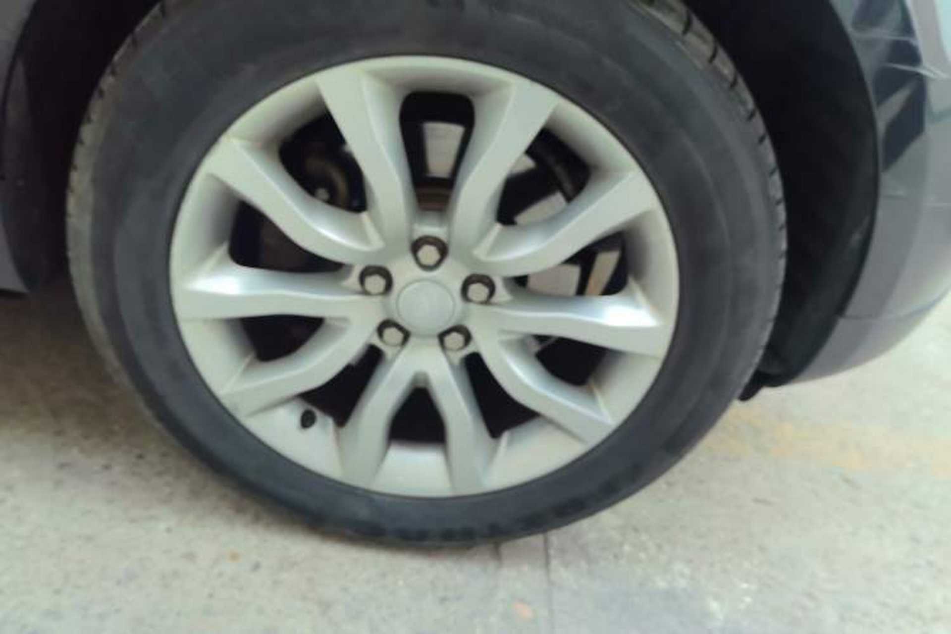 Used Land Rover Range Sport 2016 3.0 SC V6 SE Right Front Wheel Hub
