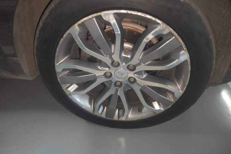Used Land Rover Range Sport 2016 3.0 SC V6 HSE DYNAMIC Right Front Wheel Hub