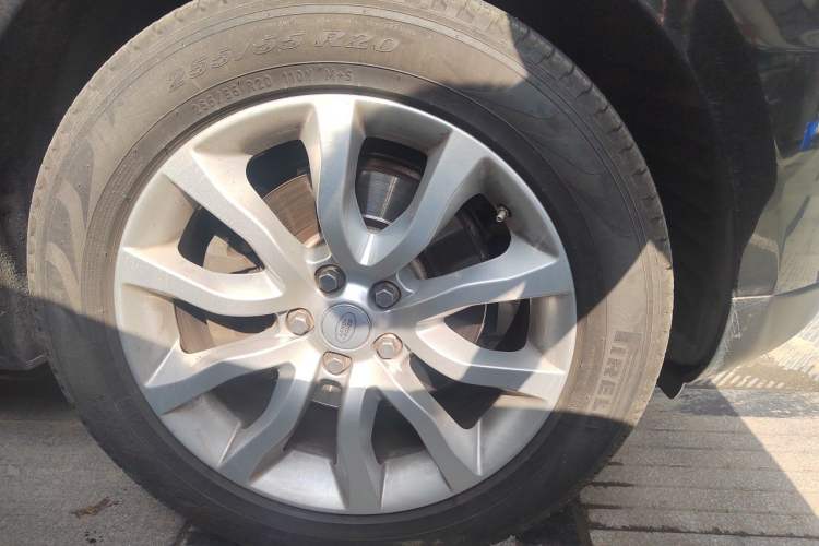 Used Land Rover Range Sport 2016 3.0 SC V6 HSE Right Front Wheel Hub