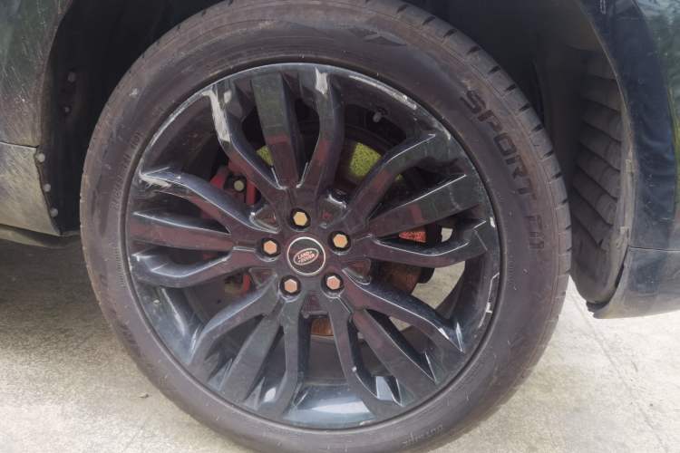 Used Land Rover Range Sport 2016 3.0 SC V6 HSE DYNAMIC Right Front Wheel Hub