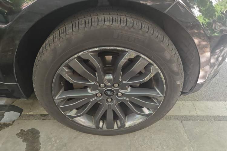 Used Land Rover Range Sport 2016 3.0 SC V6 HSE DYNAMIC Right Front Wheel Hub