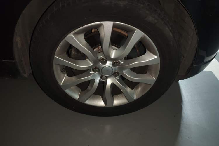Used Land Rover Range Sport 2016 3.0 SC V6 HSE Right Front Wheel Hub