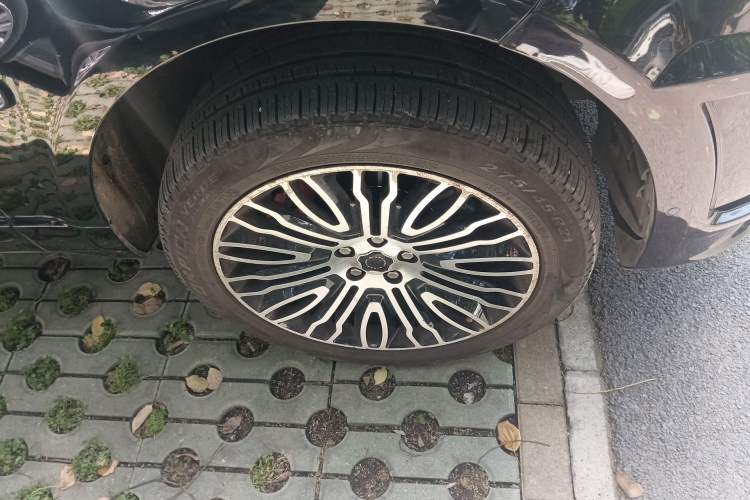 Used Land Rover Range Sport 2016 3.0 SC V6 HSE Right Front Wheel Hub