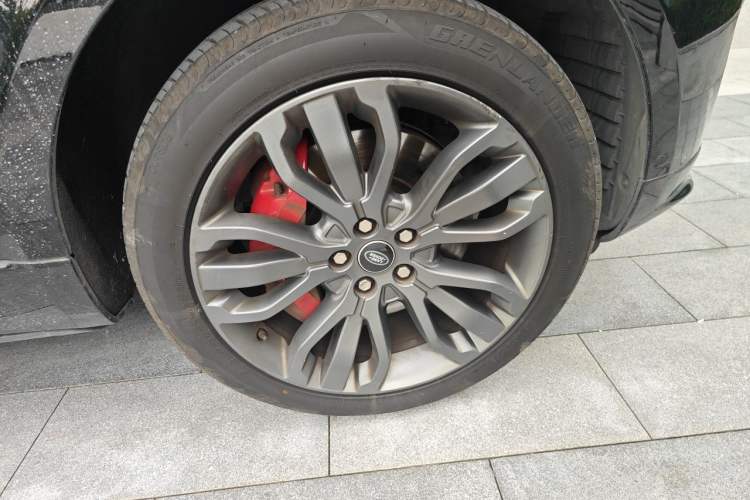 Used Land Rover Range Sport 2016 3.0 SC V6 HST Right Front Wheel Hub