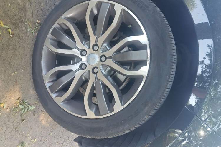 Used Land Rover Range Sport 2016 3.0 SC V6 HSE DYNAMIC Right Front Wheel Hub