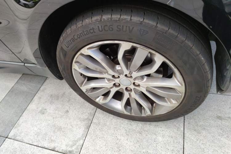 Used Land Rover Range Sport 2016 3.0 SC V6 HSE DYNAMIC Right Front Wheel Hub