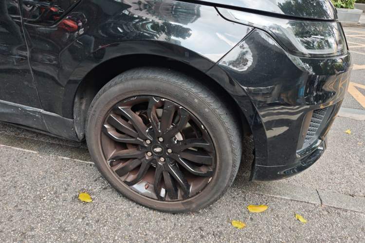 Used Land Rover Range Sport 2016 3.0 SC V6 HSE DYNAMIC Right Front Wheel Hub