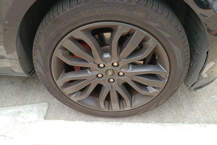 Used Land Rover Range Sport 2016 3.0 SC V6 HSE DYNAMIC Right Front Wheel Hub