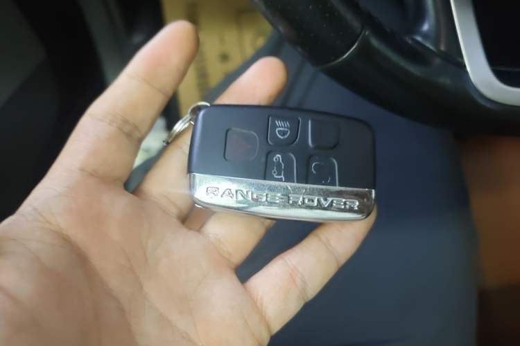 Used Land Rover Range Sport 2016 3.0 SC V6 HSE DYNAMIC Vehicle Key