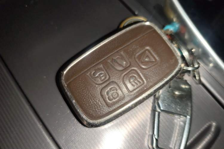 Used Land Rover Range Sport 2016 3.0 SC V6 HSE Vehicle Key