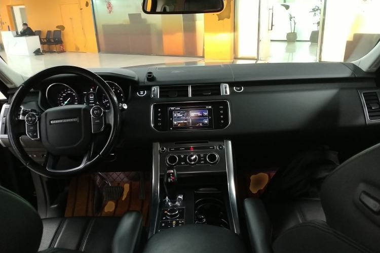 Used Land Rover Range Sport 2016 3.0 SC V6 SE Interior 2