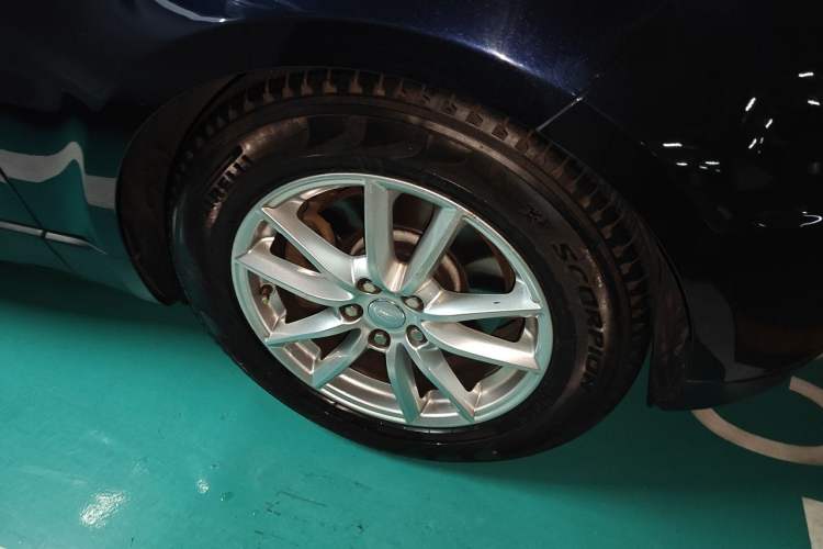 Used Land Rover Range Sport 2016 3.0 SC V6 SE Right Front Wheel Hub