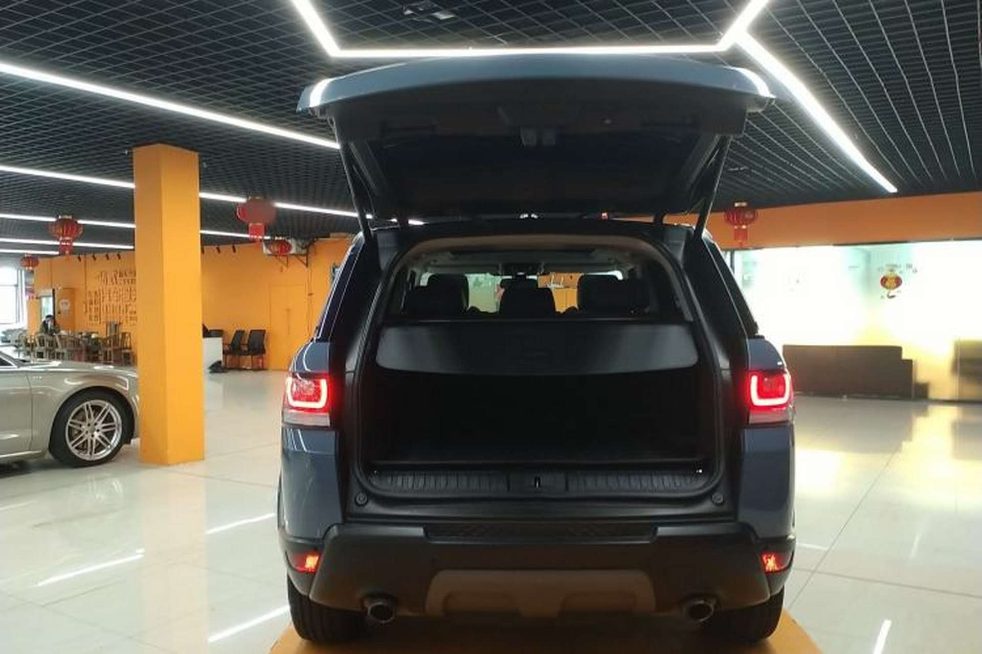 Used Land Rover Range Sport 2016 3.0 SC V6 SE Trunk