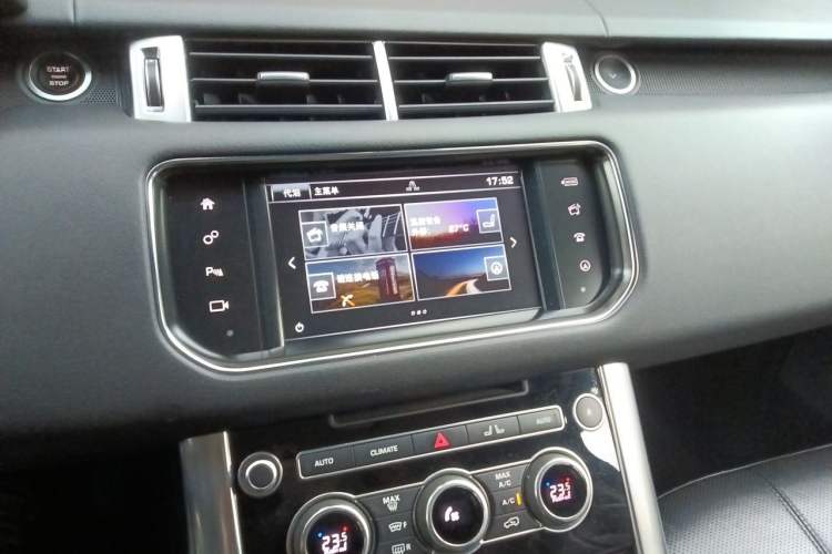 Used Land Rover Range Sport 2016 2.0 GTDi HSE Audio And AC Panel