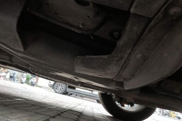 Used Land Rover Range Sport 2016 2.0 GTDi HSE Chassis Rear Left