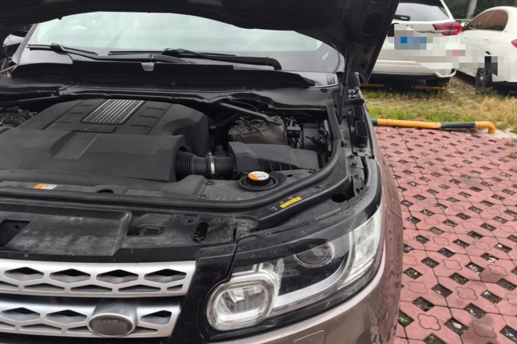 Used Land Rover Range Sport 2016 3.0 SC V6 SE Engine Bay Left