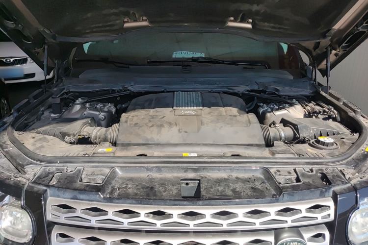 Used Land Rover Range Sport 2016 3.0 SC V6 HSE Engine Bay