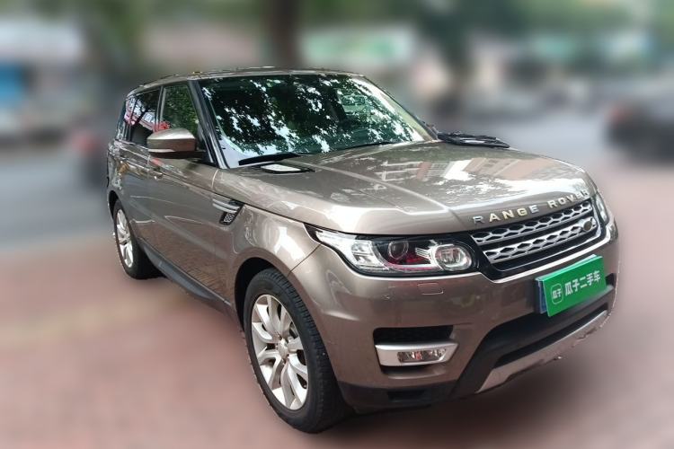 Used Land Rover Range Sport 2016 2.0 GTDi HSE Front Right 45 Deg