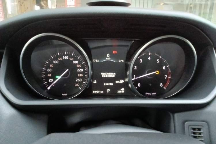 Used Land Rover Range Sport 2016 2.0 GTDi HSE Instrument Cluster