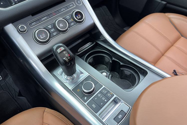 Used Land Rover Range Sport 2016 3.0 SC V6 HSE DYNAMIC Interior 12