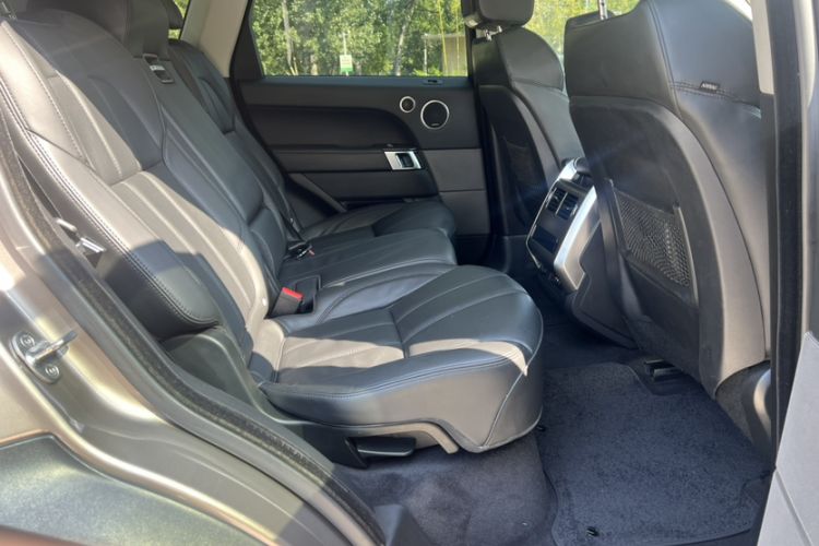 Used Land Rover Range Sport 2016 3.0 SC V6 HSE DYNAMIC Interior 6