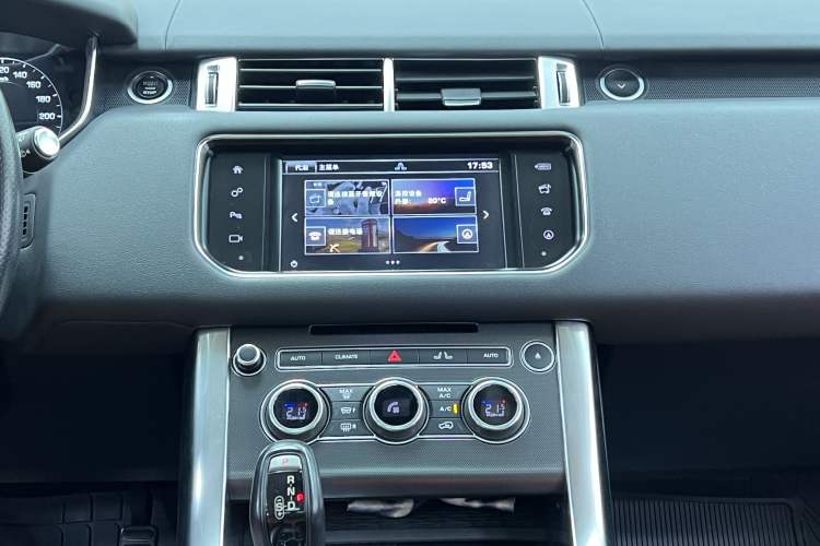 Used Land Rover Range Sport 2016 3.0 SC V6 HSE DYNAMIC Interior 9