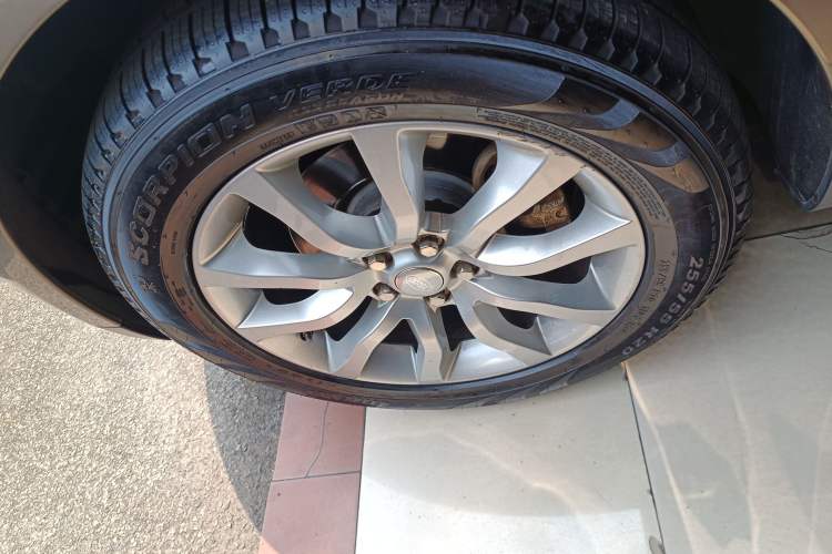 Used Land Rover Range Sport 2016 3.0 SC V6 HSE Left Front Wheel Hub