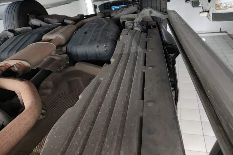 Used Land Rover Range Sport 2016 3.0 SC V6 HSE Right Side Sill
