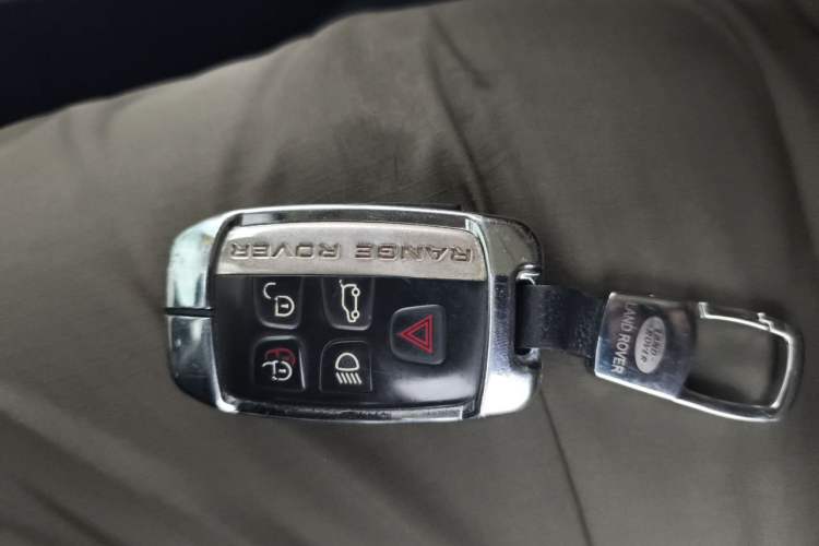 Used Land Rover Range Sport 2016 3.0 SC V6 SE Vehicle Key