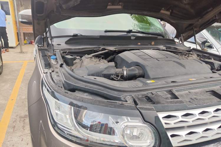 Used Land Rover Range Sport 2016 3.0 SC V6 HSE Engine Bay Right