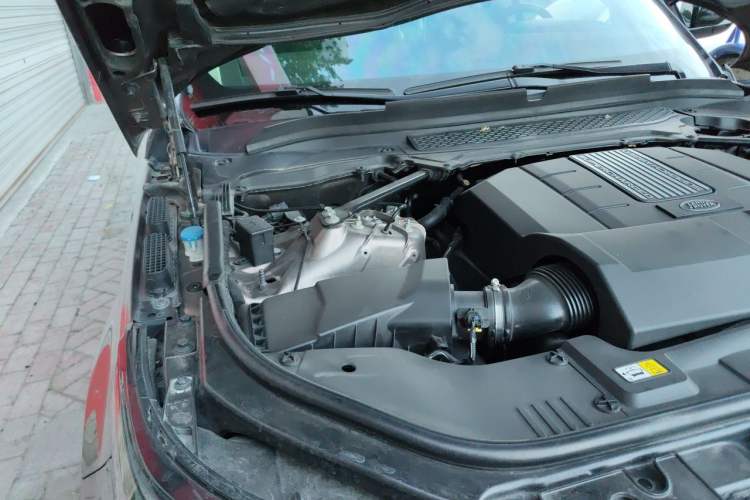 Used Land Rover Range Sport 2016 3.0 SC V6 HSE DYNAMIC Engine Bay Right