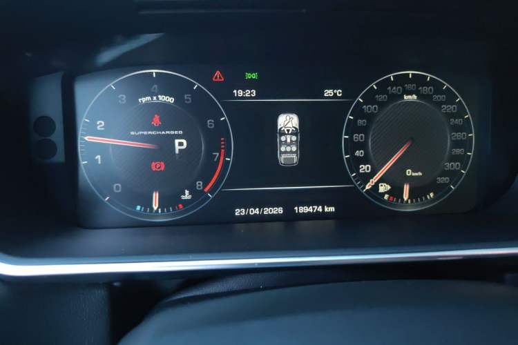 Used Land Rover Range Sport 2016 3.0 SC V6 HSE DYNAMIC Instrument Cluster