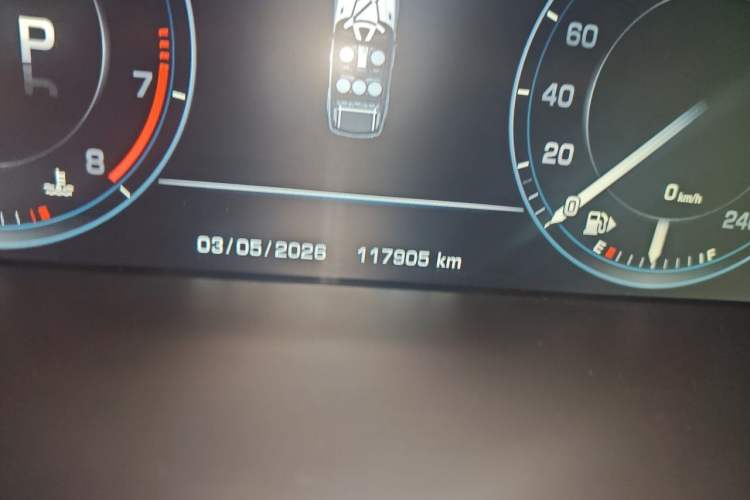 Used Land Rover Range Sport 2016 3.0 SC V6 HSE DYNAMIC Odometer Close Up