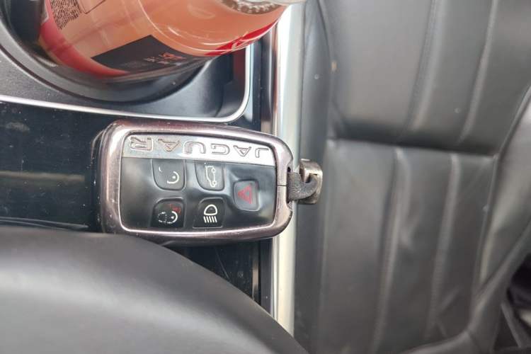 Used Land Rover Range Sport 2016 3.0 SC V6 HSE Vehicle Key